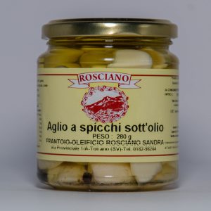 Aglio a spicchi sott'olio